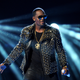 Image for article titled Complicit Police, Staged Rescues, and Other Revelations from the Final Night of Surviving R. Kelly